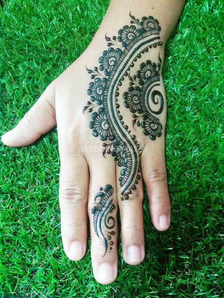 Meeqashi (Freelance Henna Artist)