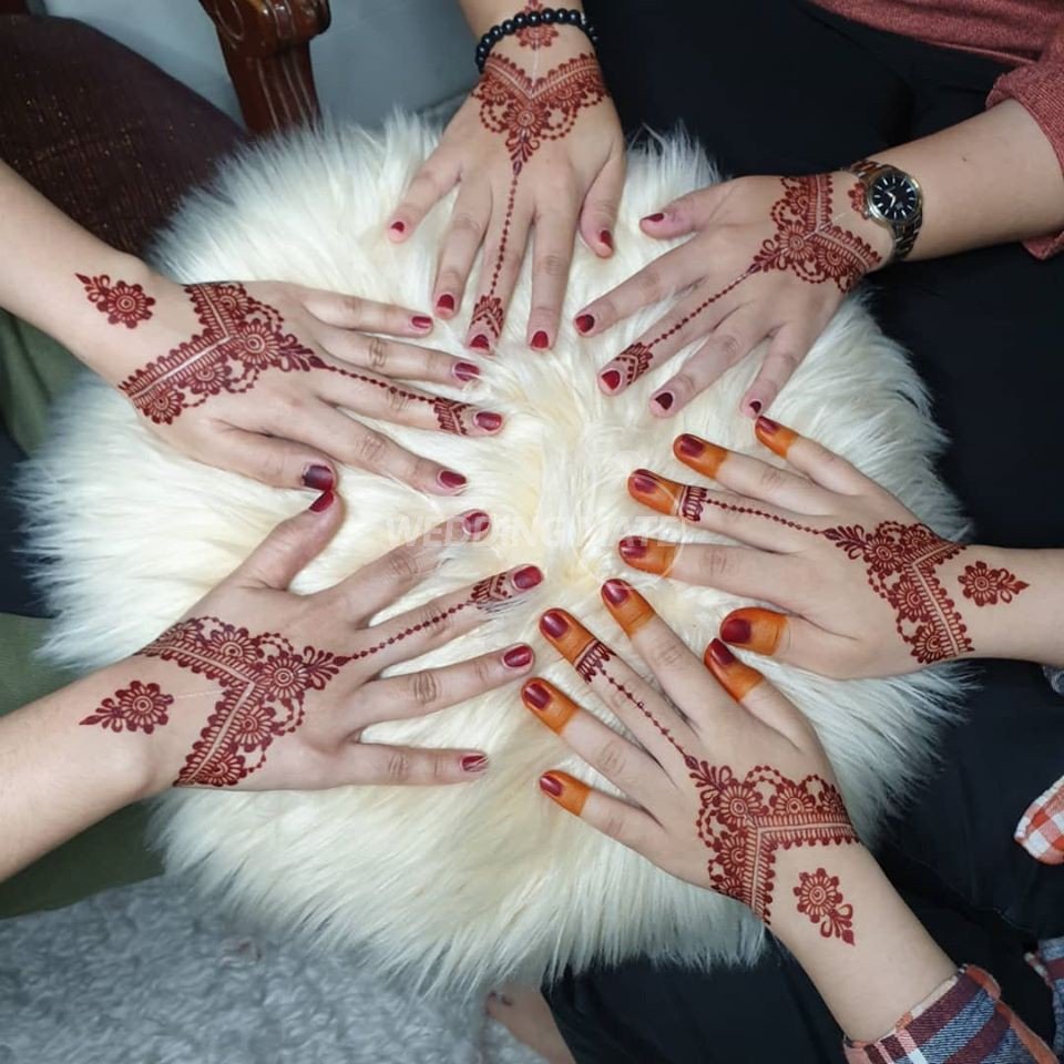 Henna Noor Collection'z