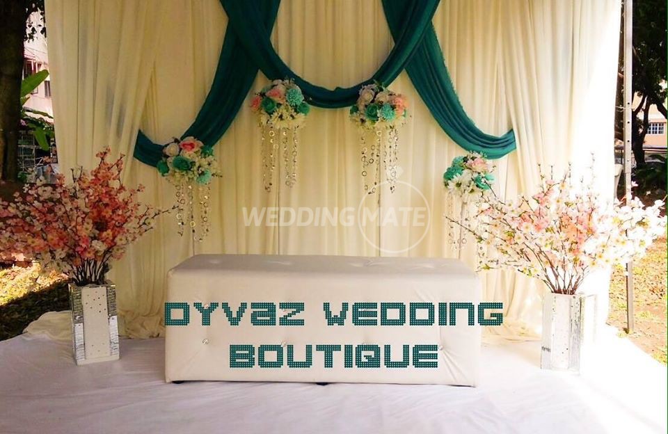 Pelamin & Dekorasi Dyvaz Wedding