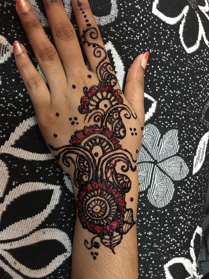 Henna arts