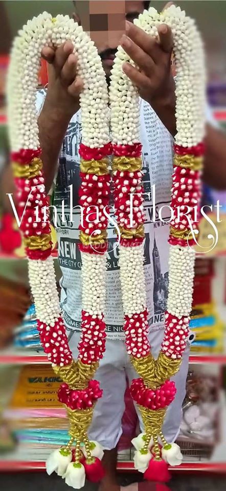 Vinthas florist wedding garland