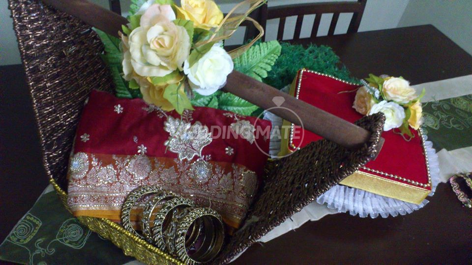 Suja's Engagement Trays & Flower Deco