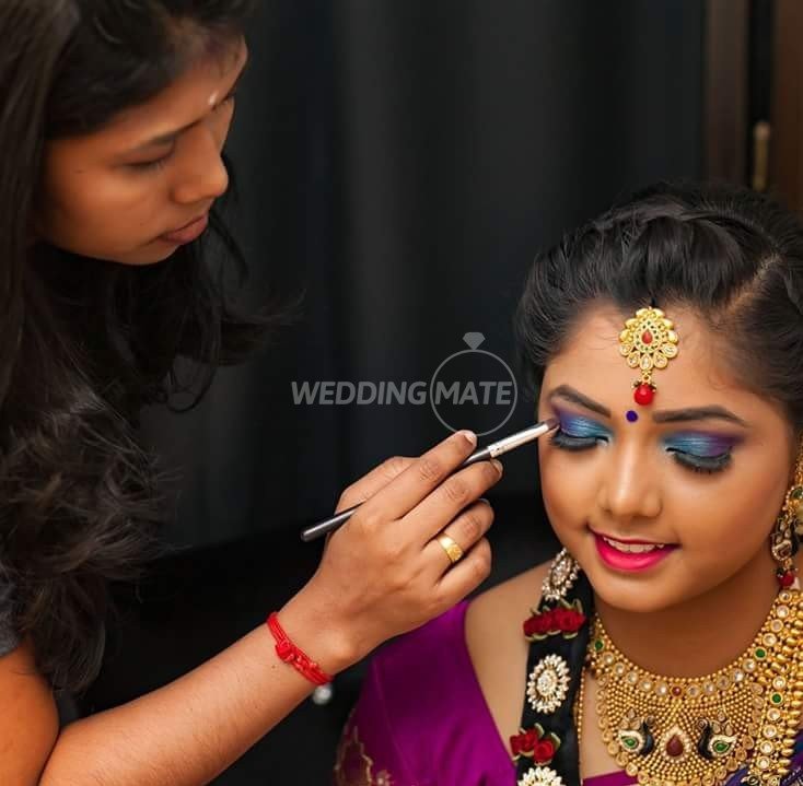 Ahsha Stylish Bride.