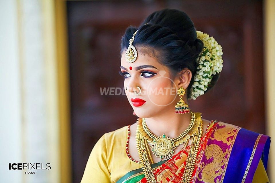 Deluxe Bridal Make-Up