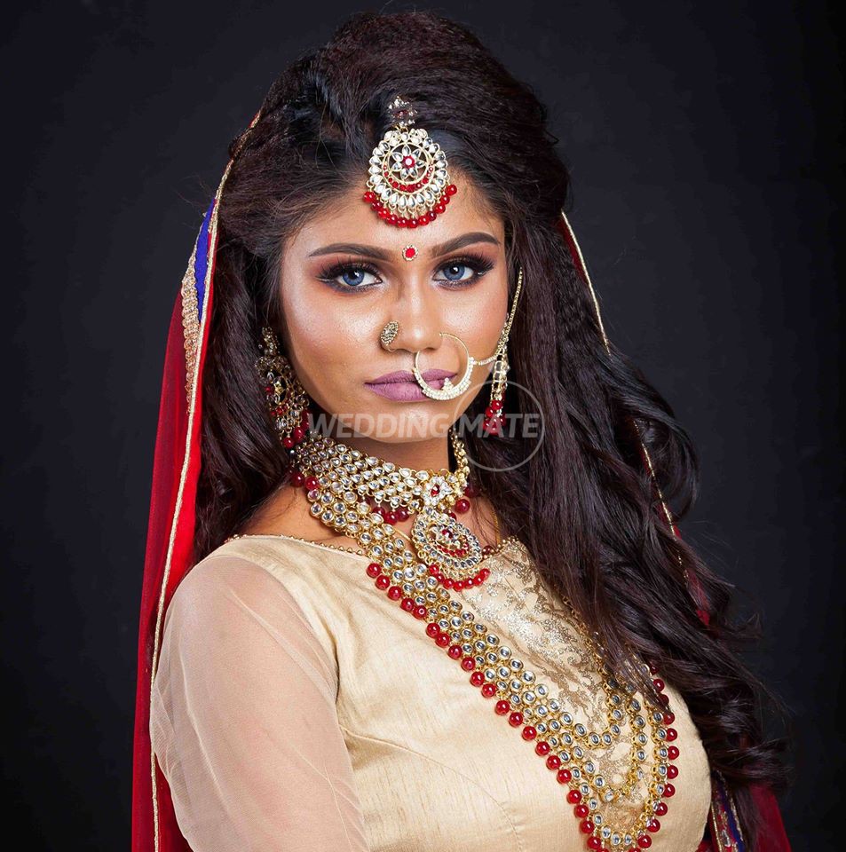Deluxe Bridal Make-Up
