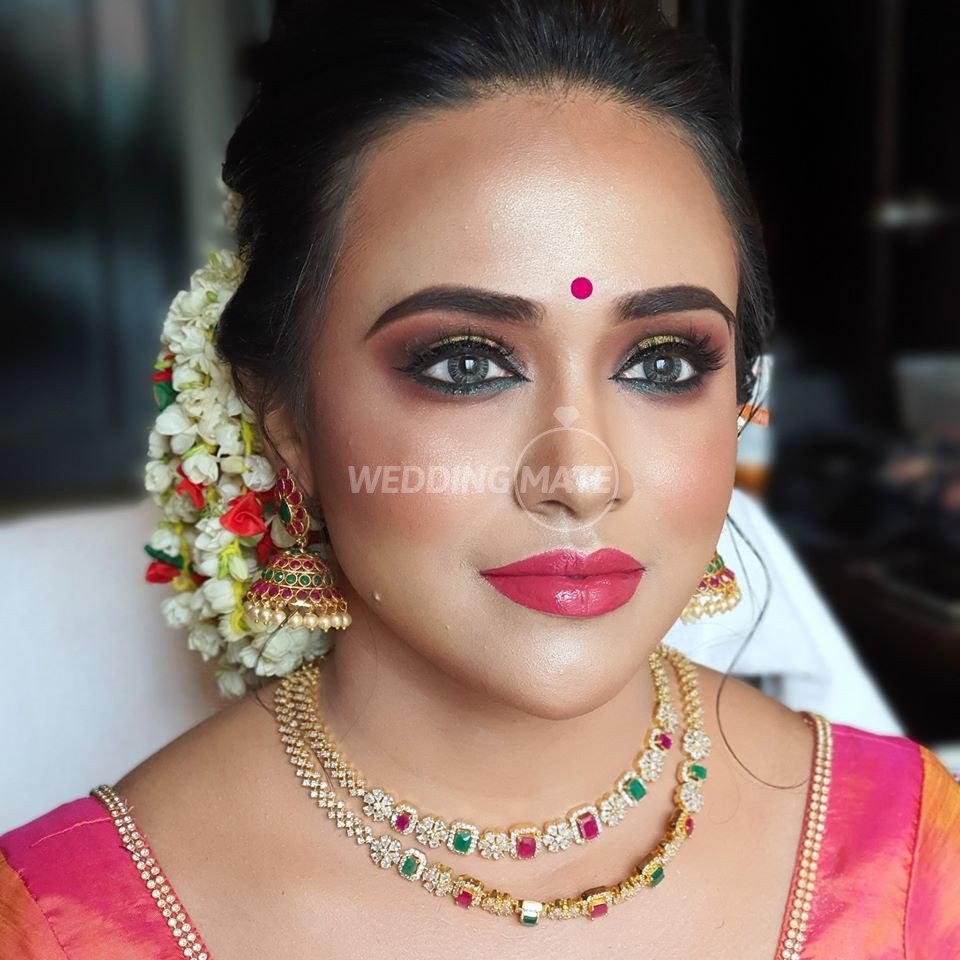 TheBeautiful’s Make Up