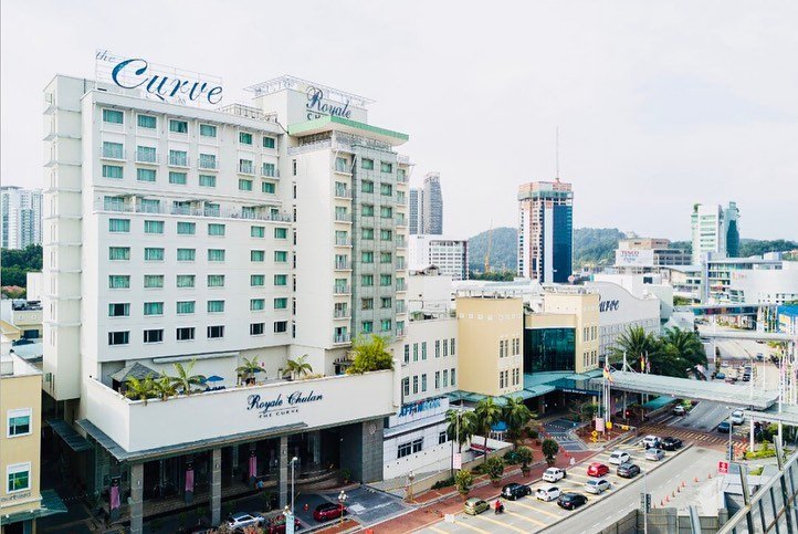 Royale Chulan the Curve