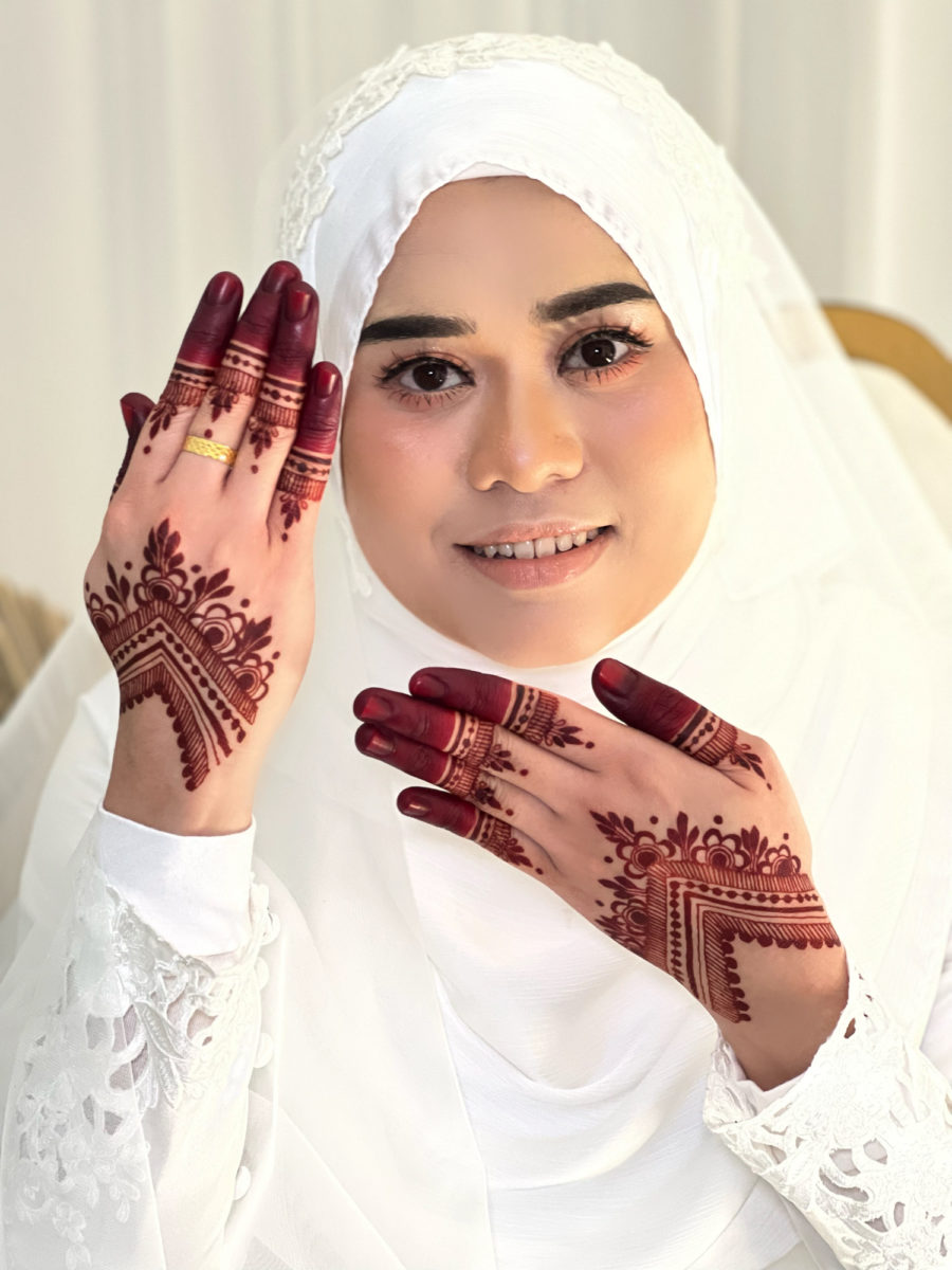 Makeup & henna by Nina Ruslan